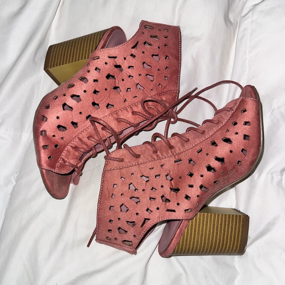 Women's Pink Lace-Up Heeled Sandals